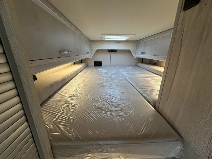 Fahrzeugbild Megamobil Mega Revolution 640 LFP Navi RFK Mark Solar INV MAXXFAN #15