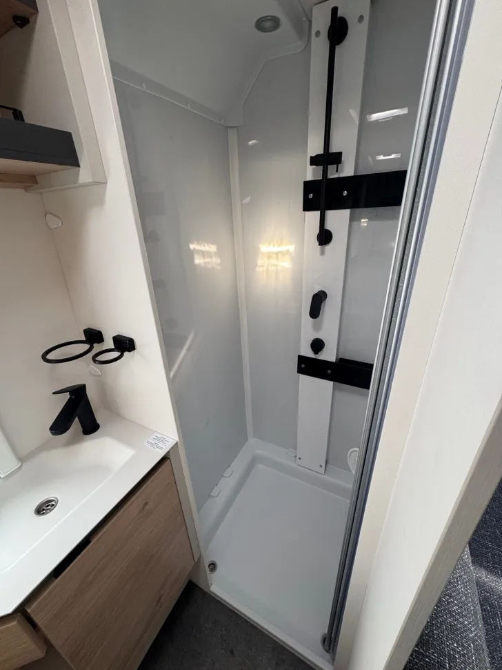 Fahrzeugbild Dethleffs Camper 490 EST #10
