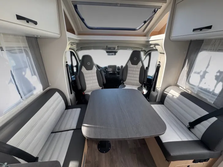 Fahrzeugbild Sunlight Adventure T 69LC #9