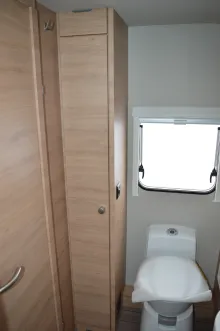 Fahrzeugbild Knaus Südwind 650 PXB 60 YEARS Alde Warmwasserh./Dachklima #21