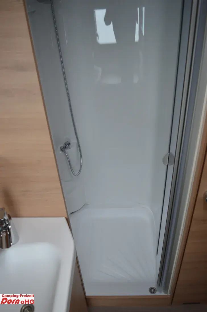 Fahrzeugbild Knaus Südwind 650 PXB 60 YEARS Alde Warmwasserh./Dachklima #25