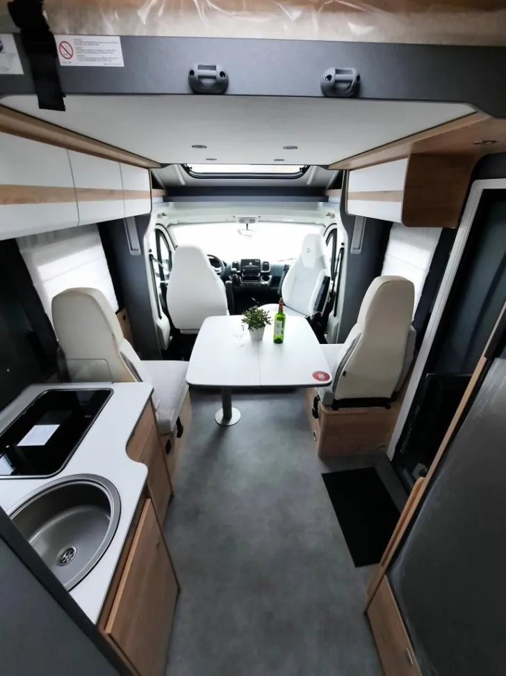 Fahrzeugbild Dethleffs Just Camp T 7052 EBL Active Verfüg./Sparen Sie 12.582,- € #5