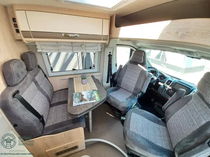 Fahrzeugbild Pössl Summit 600 Plus Fiat 160 PS *Junger Gebrauchter* #9