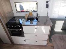Fahrzeugbild Fendt Tendenza 650 SFD ALDE, Fußbodenheizung, 2,8T #10