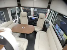 Fahrzeugbild Carthago chic c-line I 5.9 XL LE Stützenanlage , Leder #11