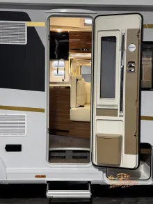 Fahrzeugbild Eura Mobil Integra 890EB NAVI RFK #10