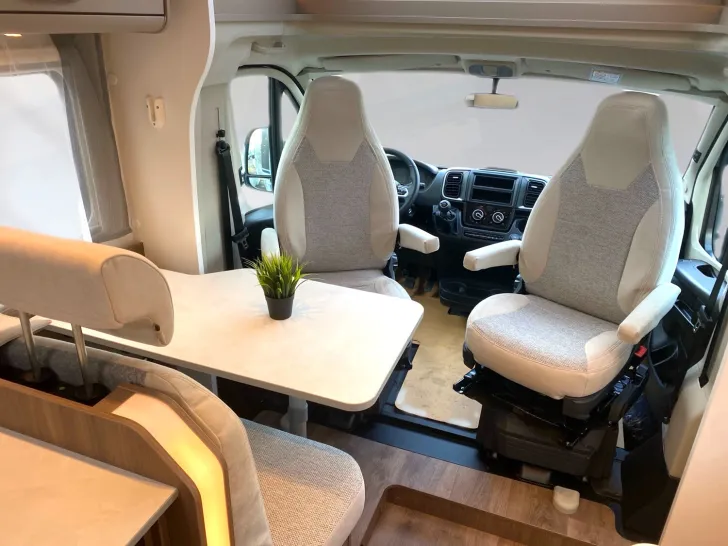 Fahrzeugbild Carado T 135 !!! Top‑Preis Garantie !!! #11