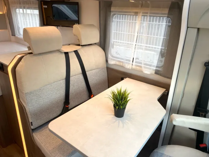 Fahrzeugbild Carado T 135 !!! Top‑Preis Garantie !!! #12