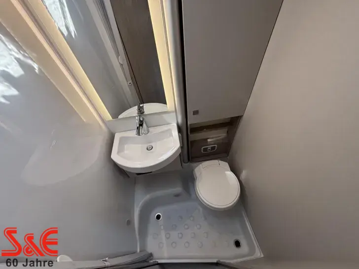Fahrzeugbild Bürstner Lineo T 700 #15