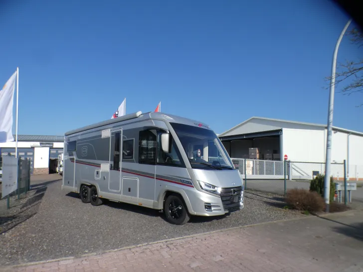 Fahrzeugbild Carthago chic e-line I 50 LE DA Stützenanlage, Sat, Solar, #2