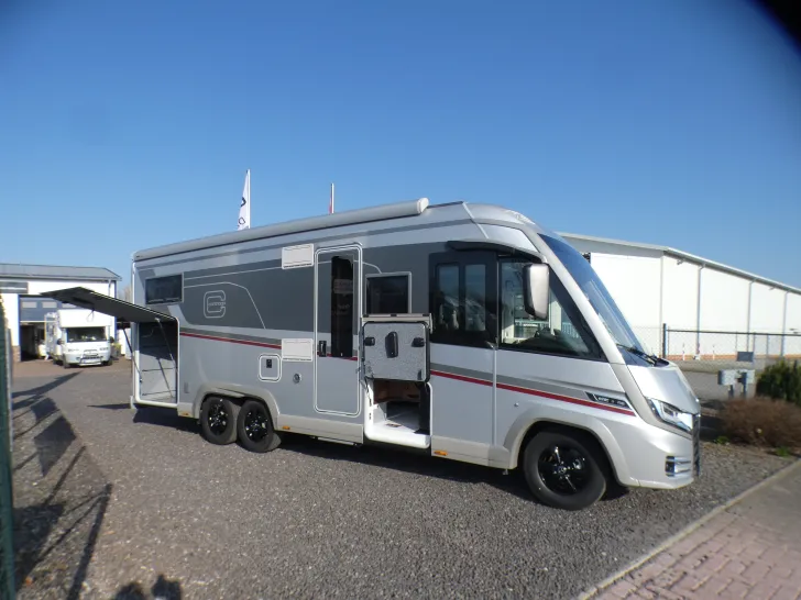 Fahrzeugbild Carthago chic e-line I 50 LE DA Stützenanlage, Sat, Solar, #3