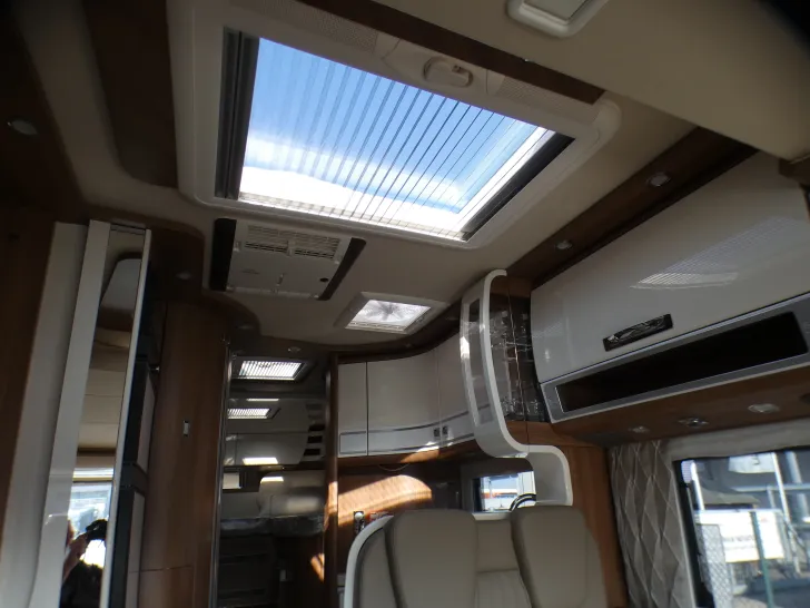 Fahrzeugbild Carthago chic e-line I 50 LE DA Stützenanlage, Sat, Solar, #16