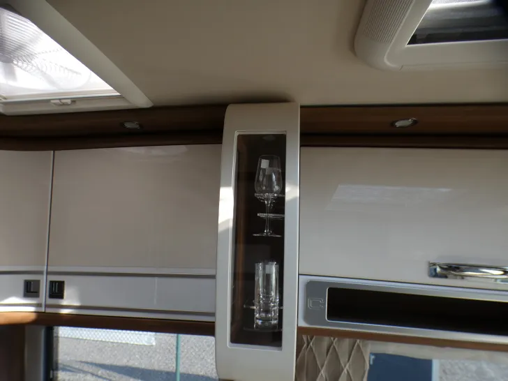 Fahrzeugbild Carthago chic e-line I 50 LE DA Stützenanlage, Sat, Solar, #18