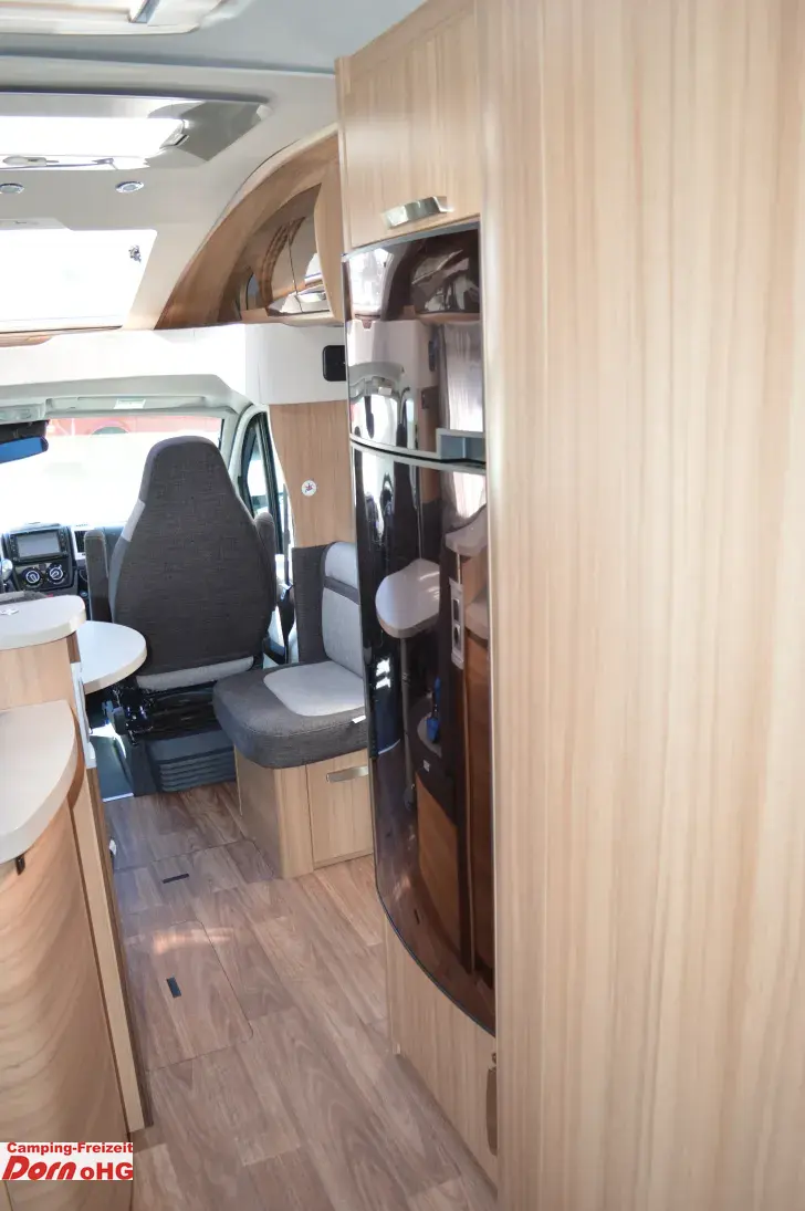 Fahrzeugbild Knaus Sun TI 700 MEG Platinum Selection 180 PS/Automatik #9