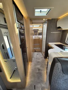 Fahrzeugbild Hymer B-ML I 780 BlackLine *Hubstützen*kein Hubbett* #18