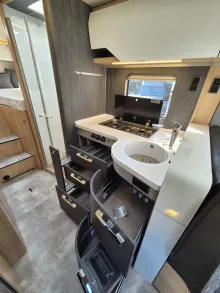 Fahrzeugbild Hymer B-ML I 780 BlackLine *Hubstützen*kein Hubbett* #24