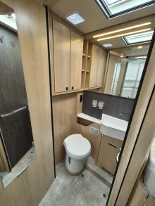Fahrzeugbild Hymer B-ML I 780 BlackLine *Hubstützen*kein Hubbett* #26