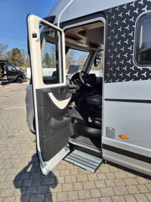Fahrzeugbild Hymer B-ML I 780 BlackLine *Hubstützen*kein Hubbett* #44