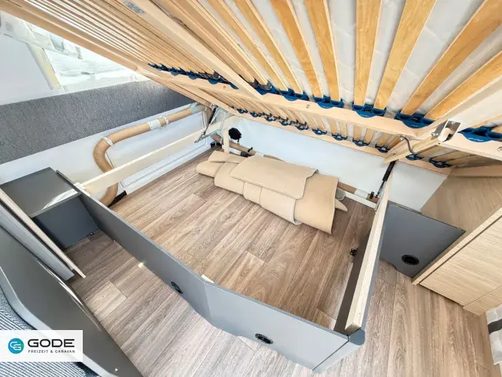Fahrzeugbild Fendt Apero Activ 560 SKM/2.000 kg/City Wasser/TV-Halt #8