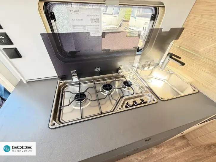 Fahrzeugbild Fendt Apero Activ 560 SKM/2.000 kg/City Wasser/TV-Halt #11