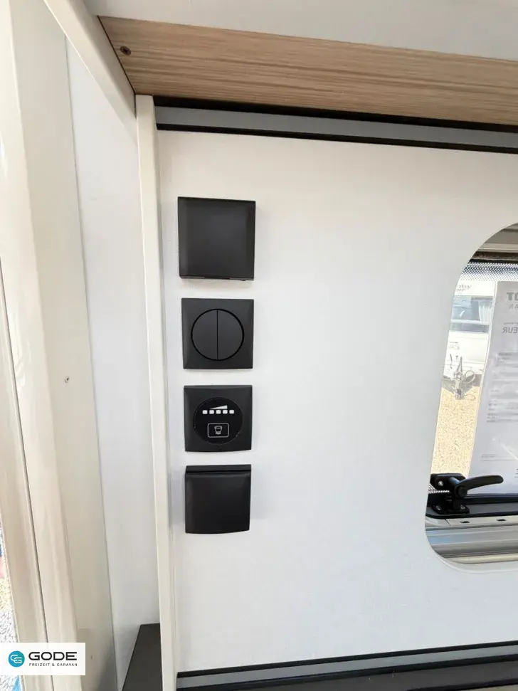 Fahrzeugbild Fendt Apero Activ 560 SKM/2.000 kg/City Wasser/TV-Halt #13