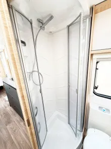 Fahrzeugbild Fendt Apero Activ 560 SKM/2.000 kg/City Wasser/TV-Halt #15