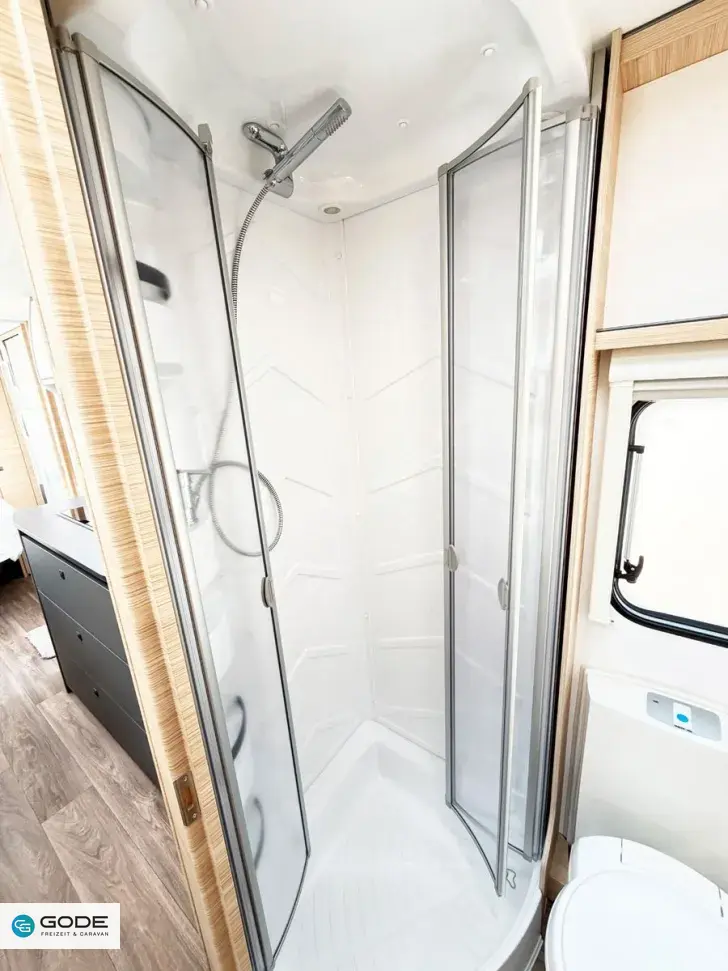 Fahrzeugbild Fendt Apero Activ 560 SKM/2.000 kg/City Wasser/TV-Halt #15