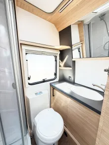 Fahrzeugbild Fendt Apero Activ 560 SKM/2.000 kg/City Wasser/TV-Halt #16