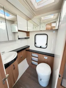 Fahrzeugbild Hobby Excellent 460 SL/Truma Go2/Dachmarkise #22