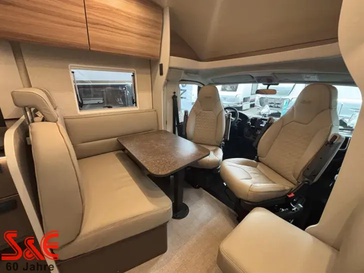 Fahrzeugbild Bürstner B66 TD 690 #7