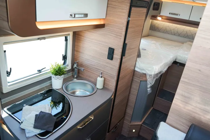 Fahrzeugbild Weinsberg CaraCompact 640 MEG EDITION [PEPPER] HOT PEPPER Paket | S7-Fenster #9