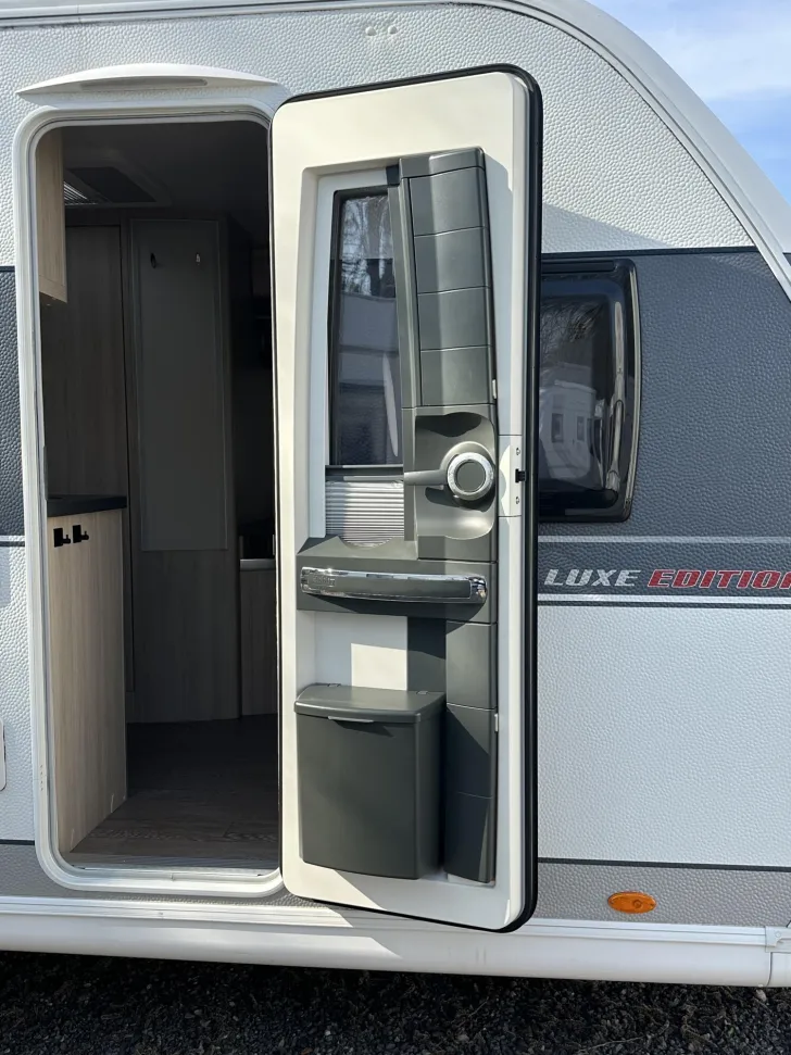 Fahrzeugbild Hobby De Luxe Edition 460 LU #5