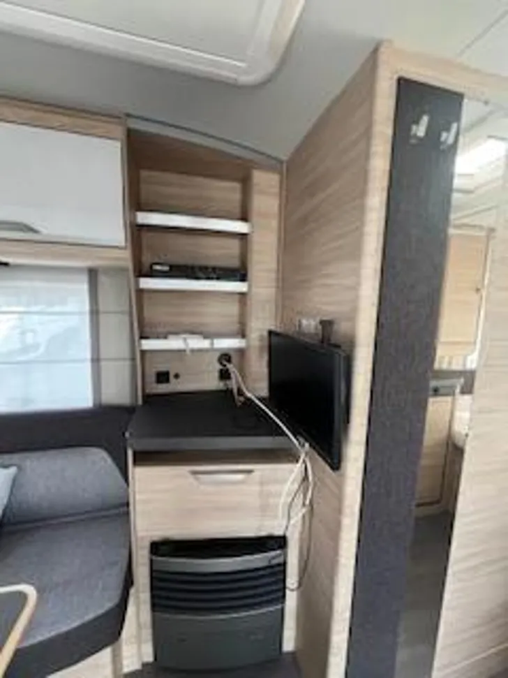 Fahrzeugbild Knaus Südwind 60 YEARS 460 EU Mover-Solar-2xVorzelt-TV #17