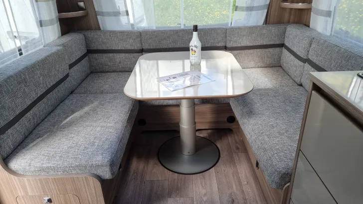Fahrzeugbild Hobby De Luxe 540 UL fast neuwertig #3