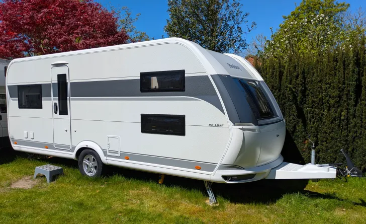 Fahrzeugbild Hobby De Luxe 515 UHK Dusche - NEUWERTIG - #1