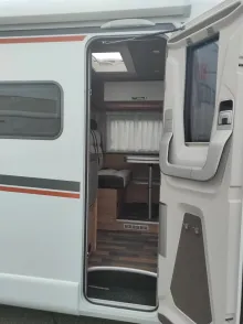 Fahrzeugbild Weinsberg CaraCompact 600 MF EDITION [PEPPER] #8