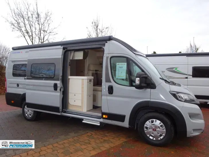 Fahrzeugbild Eura Mobil Van 635 EB Mondial- u. Fahrassistenzpaket #4