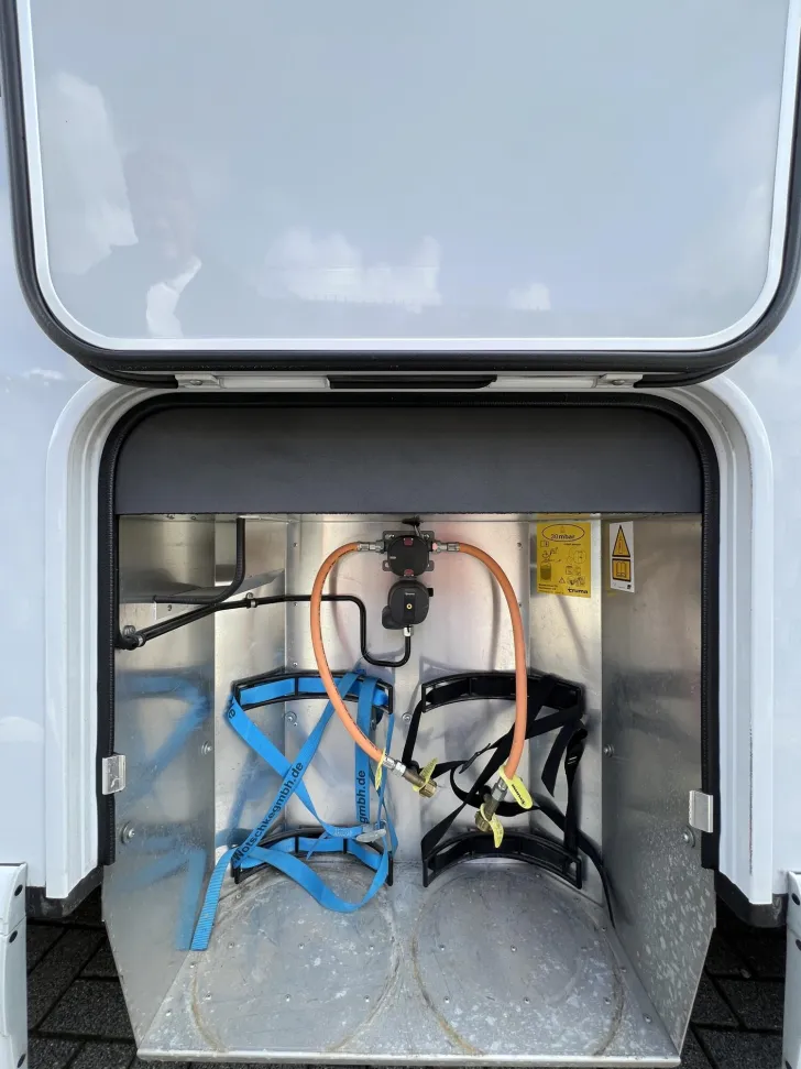 Fahrzeugbild Malibu T 460 LE (523) #39