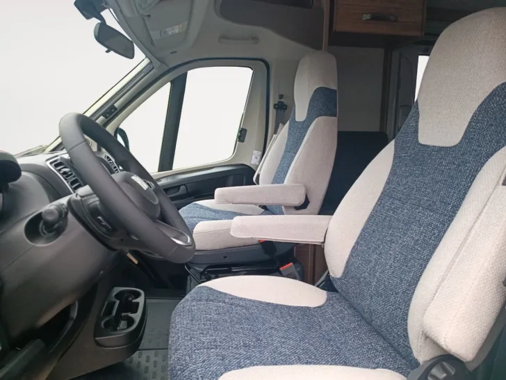 Fahrzeugbild Weinsberg CaraSuite 700 MEG #10