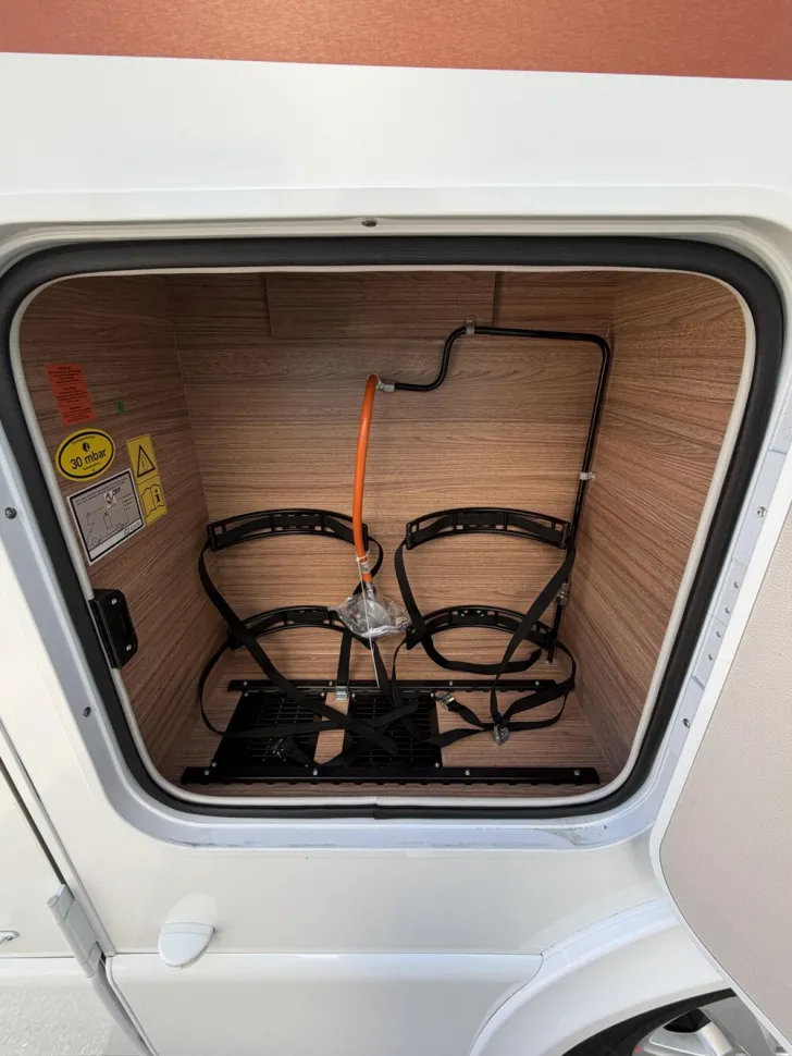 Fahrzeugbild Weinsberg CaraCompact Suite MB EDITION PEPPER 640 MEG #8