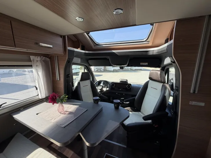 Fahrzeugbild Weinsberg CaraCompact Suite MB EDITION PEPPER 640 MEG #13