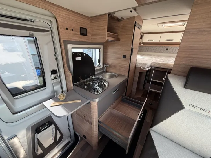 Fahrzeugbild Weinsberg CaraCompact Suite MB EDITION PEPPER 640 MEG #16