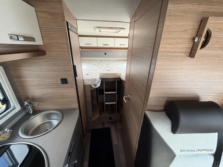 Fahrzeugbild Weinsberg CaraCompact Suite MB EDITION PEPPER 640 MEG #19