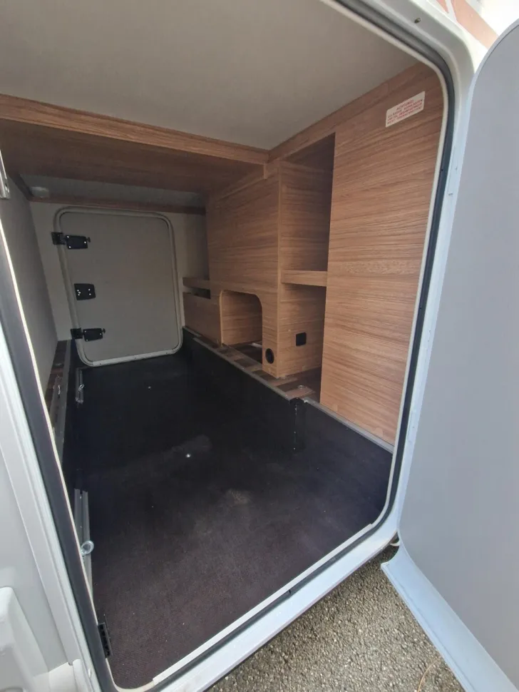 Fahrzeugbild Weinsberg CaraCompact MB EDITION PEPPER 640 MEG #9