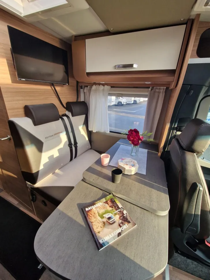 Fahrzeugbild Weinsberg CaraCompact MB EDITION PEPPER 640 MEG #15