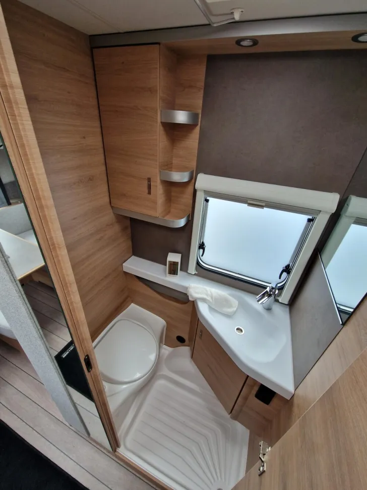 Fahrzeugbild Knaus Südwind 460 EU Black Selection #20