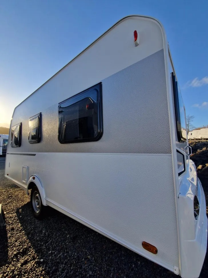 Fahrzeugbild Knaus Sport 420 QD #3