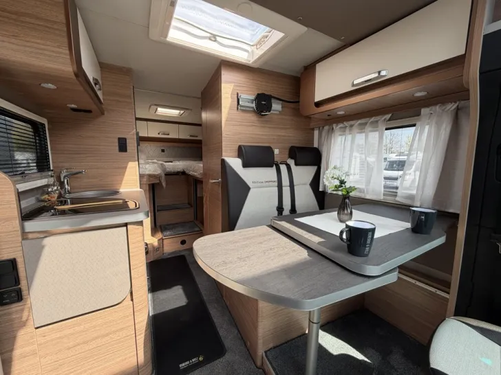 Fahrzeugbild Weinsberg CaraCompact MB EDITION PEPPER 640 MEG #13