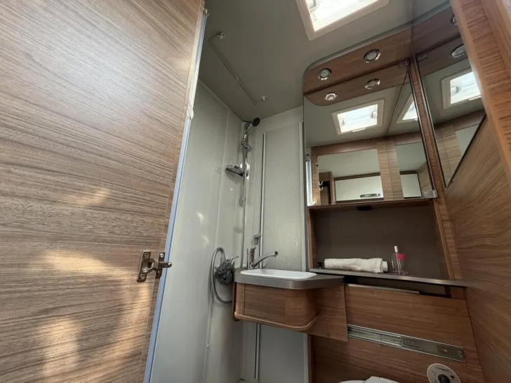 Fahrzeugbild Weinsberg CaraCompact MB EDITION PEPPER 640 MEG #21