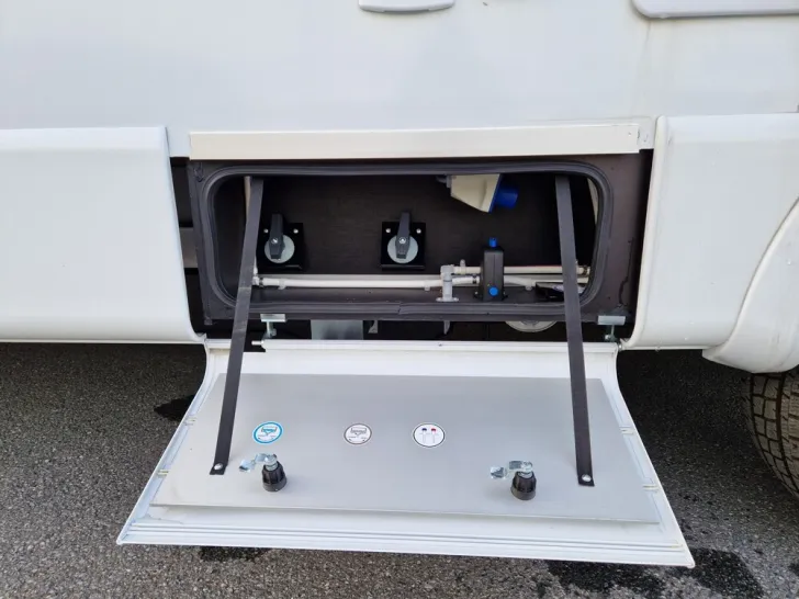Fahrzeugbild Weinsberg CaraHome 550 MG #9